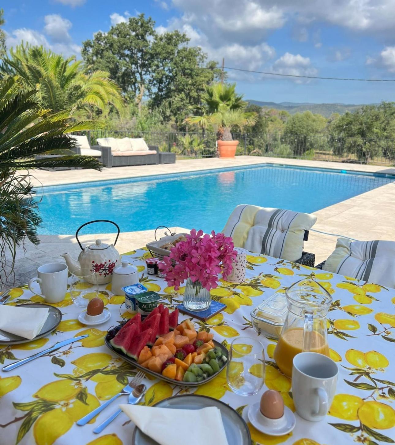 Villa La Source 83 - Room Close To St Tropez Cogolin Exterior photo
