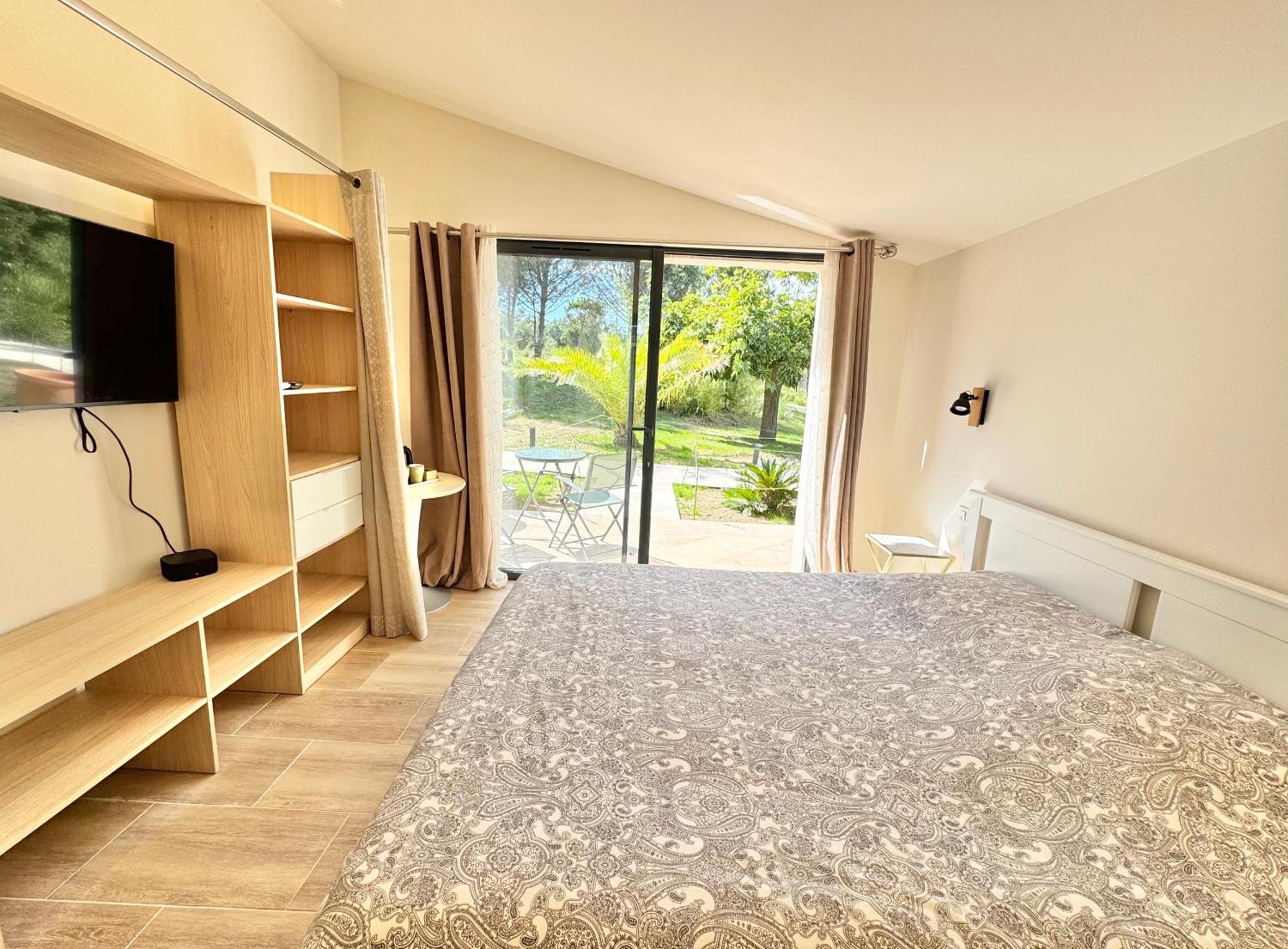 Villa La Source 83 - Room Close To St Tropez Cogolin Exterior photo
